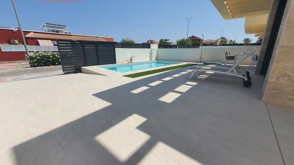 Chalet adosado en calle Chumbera