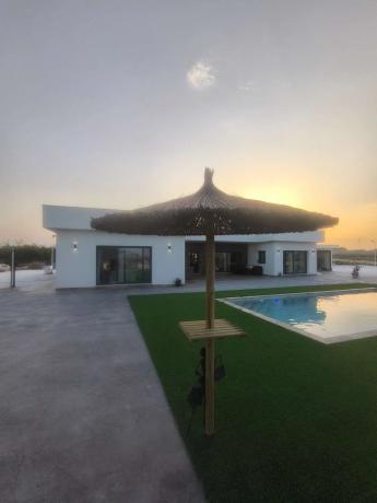 Casa independiente en calle la Luz