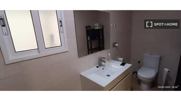 Piso de 3 habitaciones en alquiler en Valencia