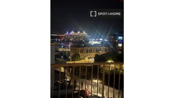 Room in a shared 3-bedroom flat for rent in El Terreno