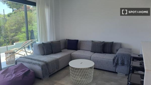 Piso de 2 dormitorios en El Campello, Alicante.