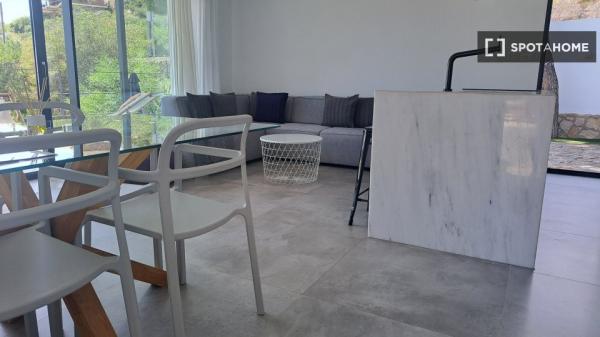 Piso de 2 dormitorios en El Campello, Alicante.