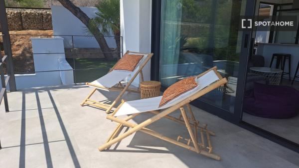 Piso de 2 dormitorios en El Campello, Alicante.