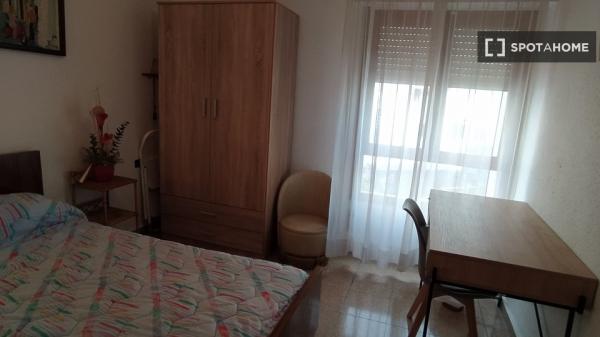 Piso de 3 habitaciones en alquiler en Godella