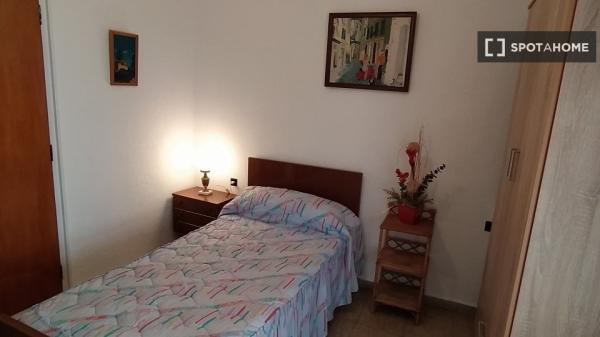 Piso de 3 habitaciones en alquiler en Godella
