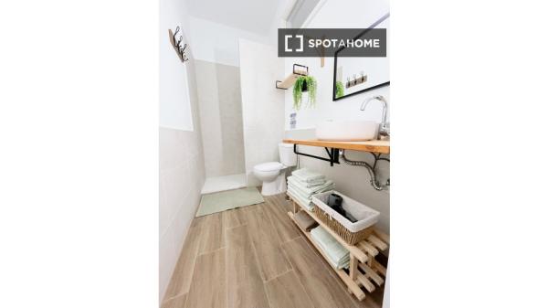 Apartamento de 4 habitaciones en alquiler en Arico