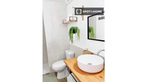 Apartamento de 4 habitaciones en alquiler en Arico