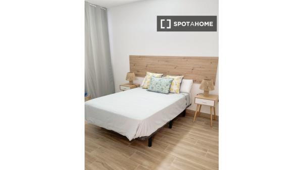 Apartamento de 4 habitaciones en alquiler en Arico