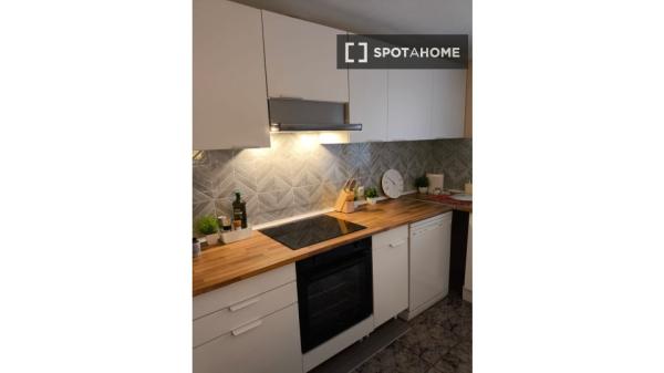 Room in shared apartment in Alcoi