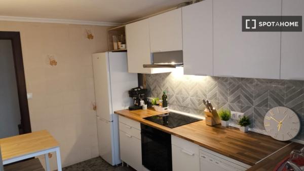Room in shared apartment in Alcoi
