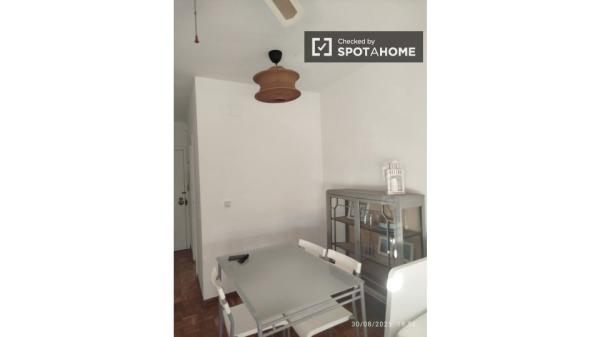 Estudio en alquiler en Triana, Sevilla