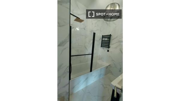 Apartamento de 3 habitaciones en alquiler en El Astillero