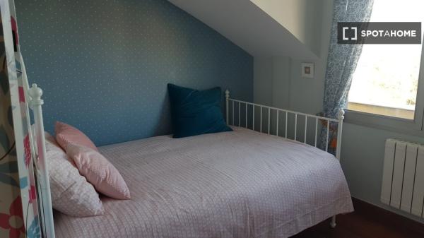 Apartamento de 3 habitaciones en alquiler en El Astillero