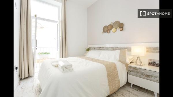 Chambre dans un appartement partagé à Cadix