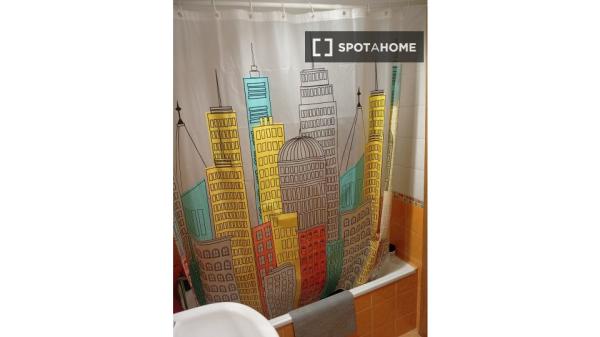 Piso completo de 2 dormitorios en Vigo