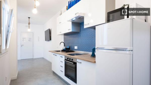 Apartamento de 2 dormitorios en alquiler en La Salud, Tenerife