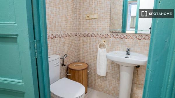 Pokój we wspólnym mieszkaniu w València