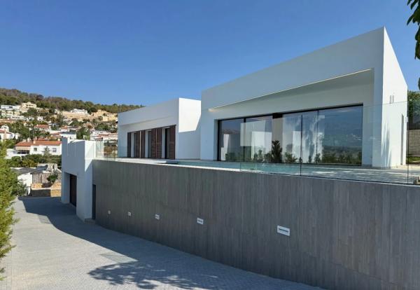 Moderna villa de lujo en La Fustera