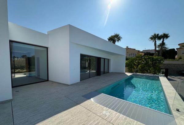 Moderna villa de lujo en La Fustera