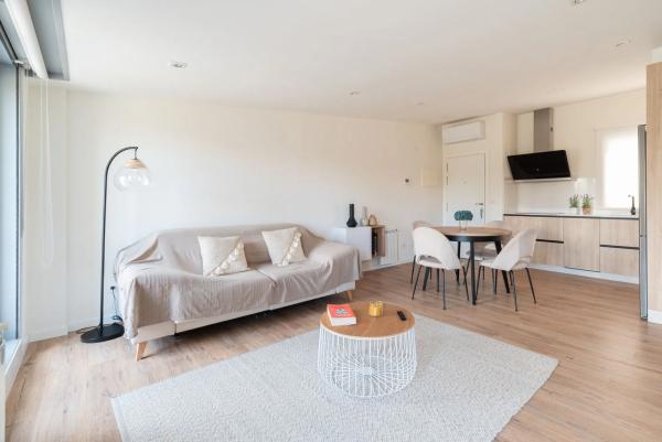 Edificio Los Rosales 28