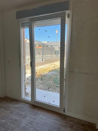 Calle Tilos, Rielves