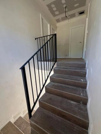 Calle Tilos, Rielves