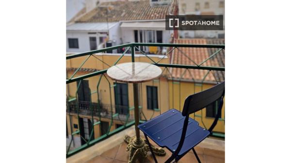 Room in shared apartment in Palma