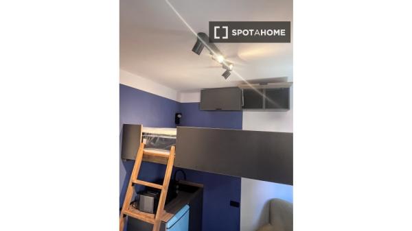 Zimmer in einer Wohngemeinschaft in San Matías-Realejo, Granada