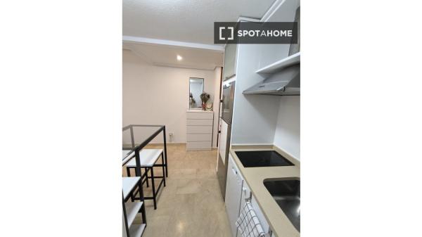 Estudio en alquiler en Delicias, Madrid