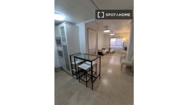 Estudio en alquiler en Delicias, Madrid