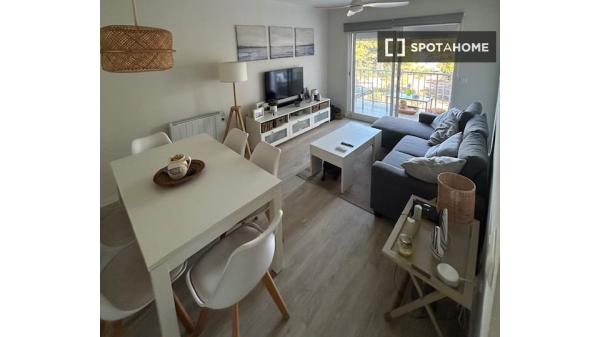 Apartamento de 3 dormitorios en alquiler en Jávea, Alicante
