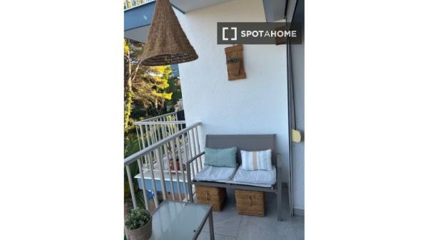 Apartamento de 3 dormitorios en alquiler en Jávea, Alicante