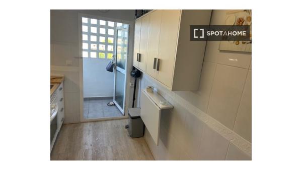 Apartamento de 3 dormitorios en alquiler en Jávea, Alicante
