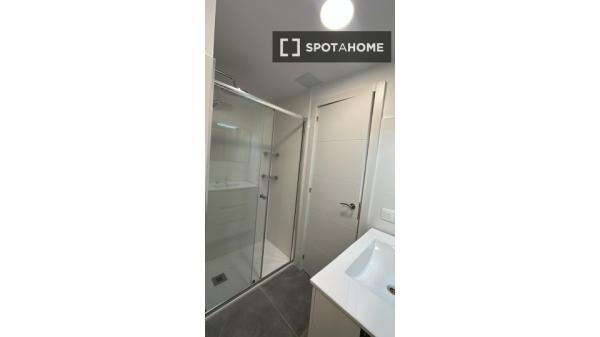 Chambre dans un appartement partagé à louer à Triana, Las Palmas.