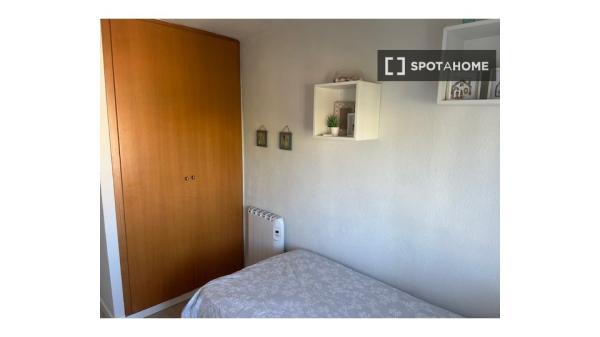 Apartamento de 3 dormitorios en alquiler en Jávea, Alicante