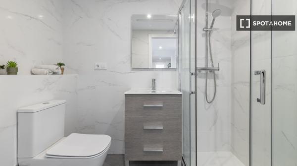 Pokój we wspólnym mieszkaniu w València