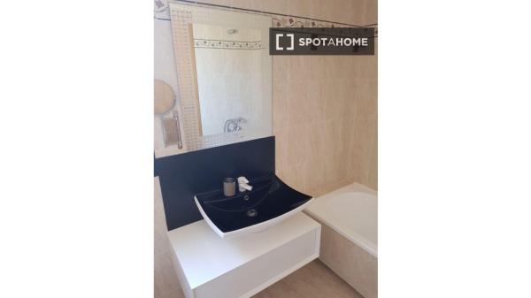 Piso de 3 dormitorios en alquiler en Villajoyosa, Alicante