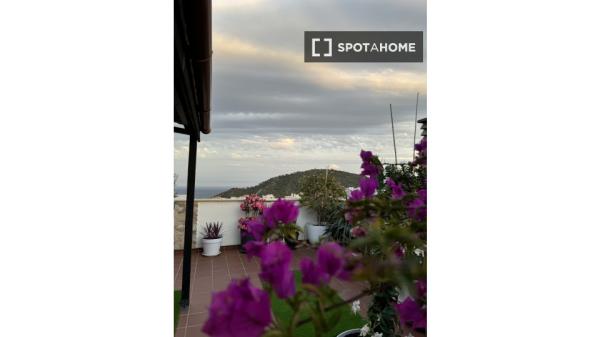 Piso de 3 dormitorios en alquiler en Villajoyosa, Alicante