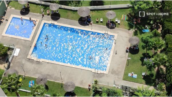 Apartamento de 2 dormitorios en alquiler en Benidorm