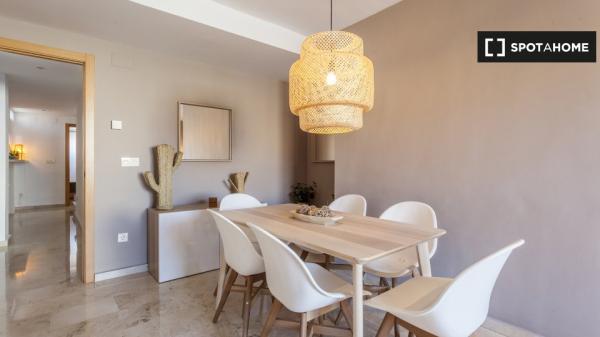 Piso entero de 2 dormitorios en valència.