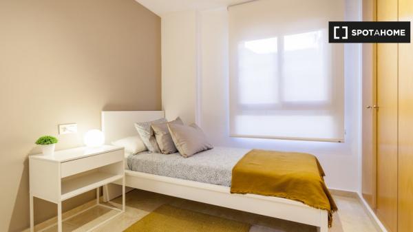 Piso entero de 2 dormitorios en valència.