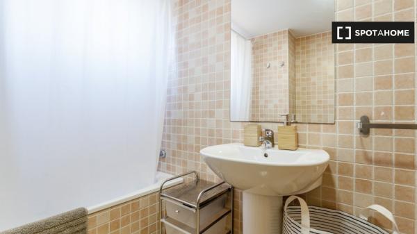 Piso entero de 2 dormitorios en valència.