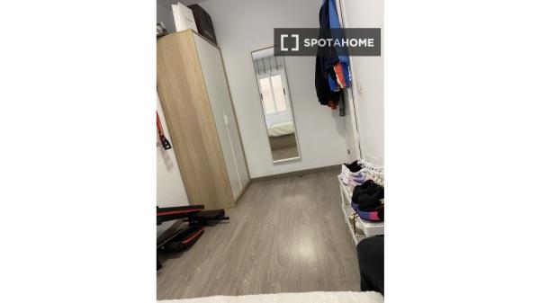 Habitación en piso compartido en alquiler en Mataró, Barcelona