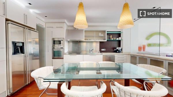 Piso de 3 dormitorios en alquiler en Santa Pola, Alicante