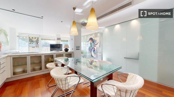 Piso de 3 dormitorios en alquiler en Santa Pola, Alicante