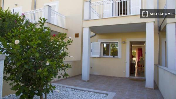 Apartamento de 3 habitaciones en alquiler en Pollença