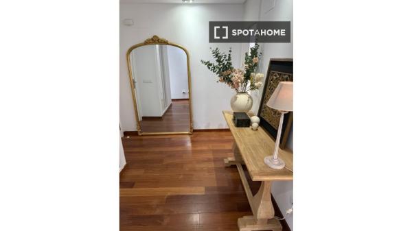 Apartamento de 5 dormitorios en alquiler en Jávea, Alicante