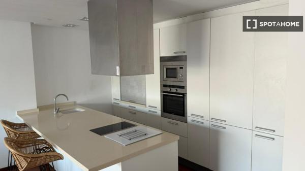 Apartamento de 5 dormitorios en alquiler en Jávea, Alicante