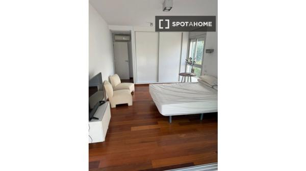 Apartamento de 5 dormitorios en alquiler en Jávea, Alicante