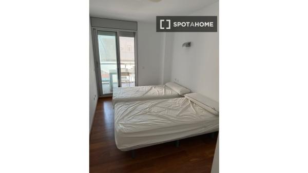 Apartamento de 5 dormitorios en alquiler en Jávea, Alicante